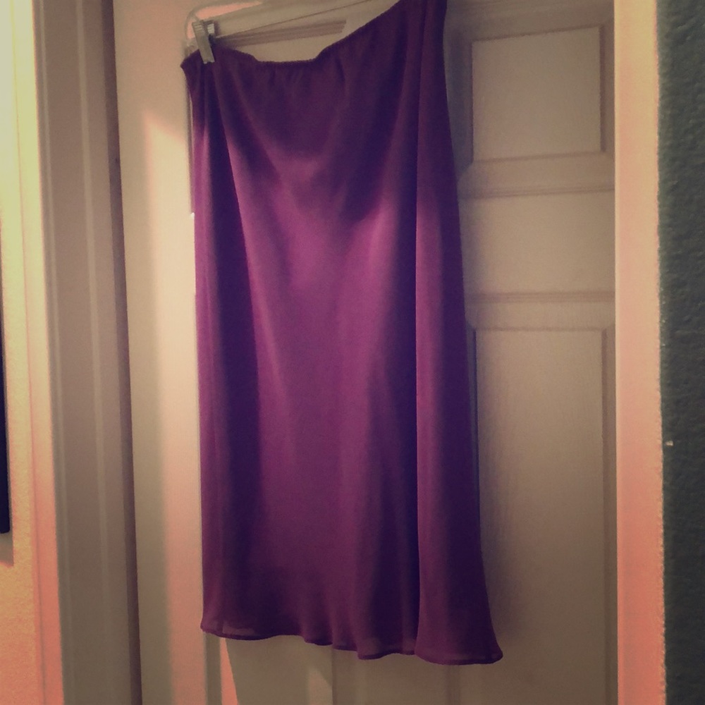Banana Republic Silk Fuchsia Skirt.